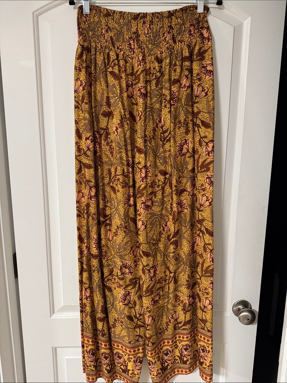 Flowy Pants - Picture 4 of 5